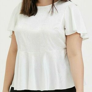 Torrid|Ivory Snake Print Ruffled Sleeve Peplum Satin Blouse w/ Keyhole Back Sz 2